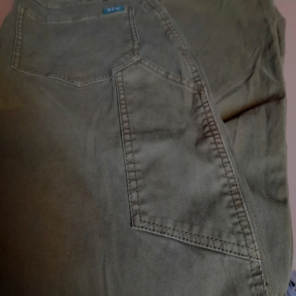 WOOLRICH MEN'S GREEN COTTON STRAIGHT LEG ZIP POCKETS UTILITY CHINO PANTS 36X34 - Picture 4 of 8